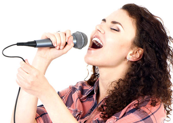 歌唱得越好聽　上顎後牙植牙越困難？