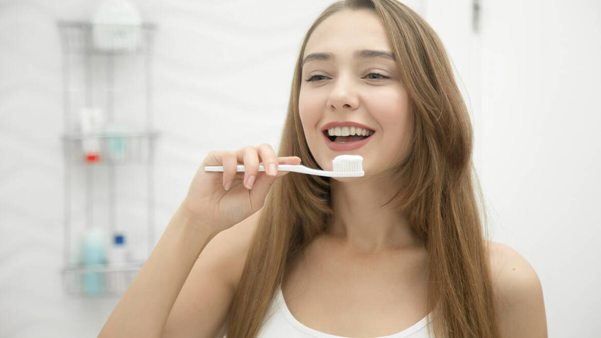 不只控血糖更要護牙！防牙周病釀牙脫落，糖友必知4要點