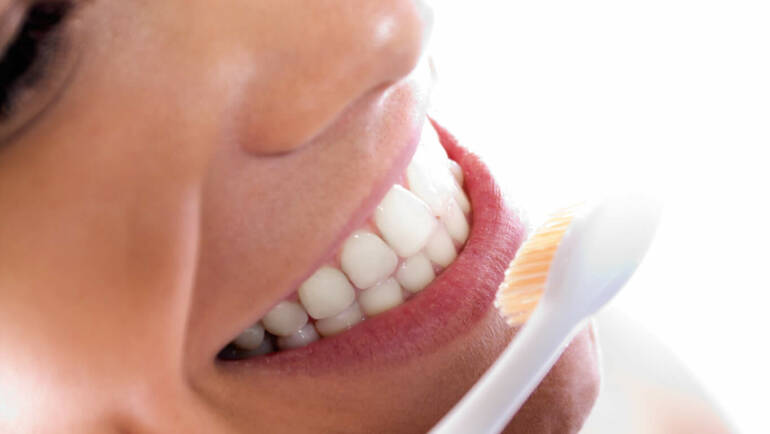 你刷對牙了嗎？　當心牙菌斑找上門