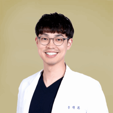 官網形象照_李博恩醫師_方形4psd-e1767001243124.png