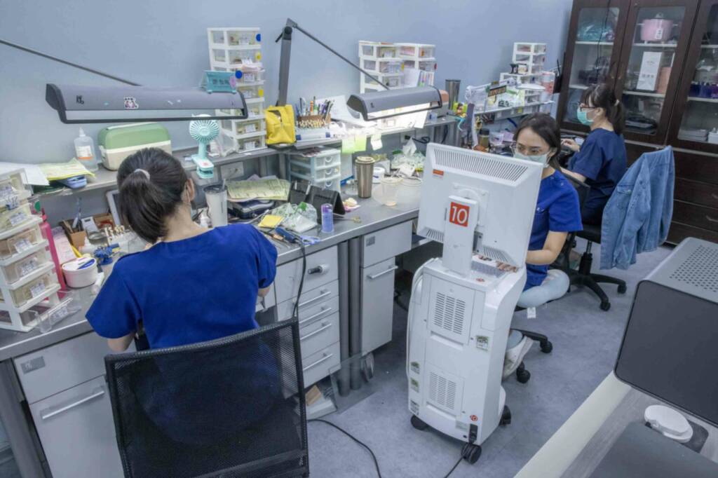 悅庭智能科技研發中心工作區域一角